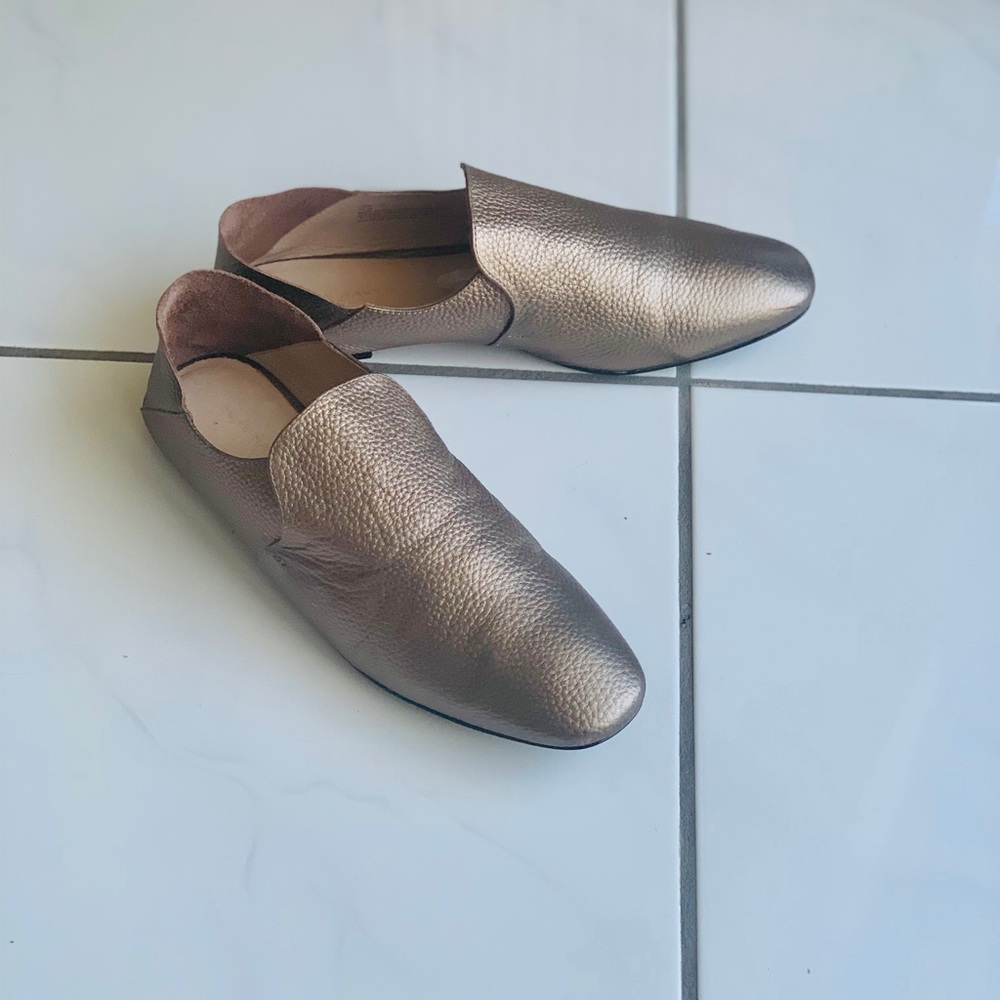 PURE NAVY SOFT LEATHER LOAFERS SIZE 9